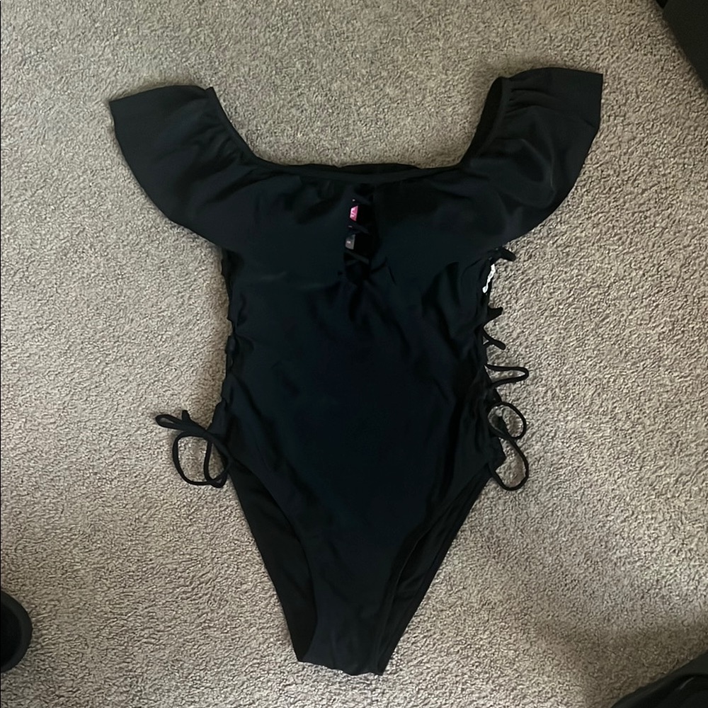 Black Off-Shoulder Swimsuit